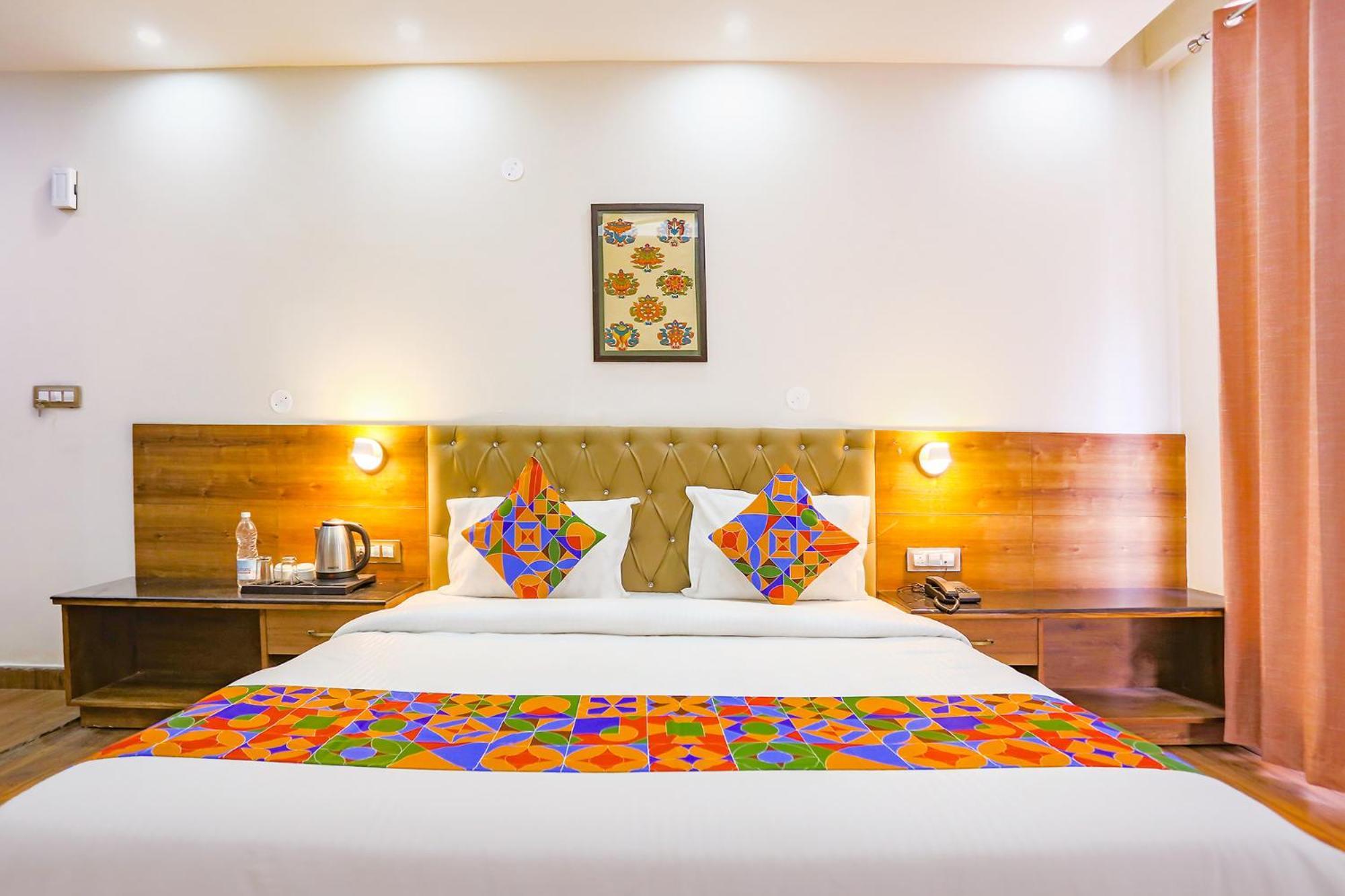 Fabhotel Outhills 马拉里 外观 照片