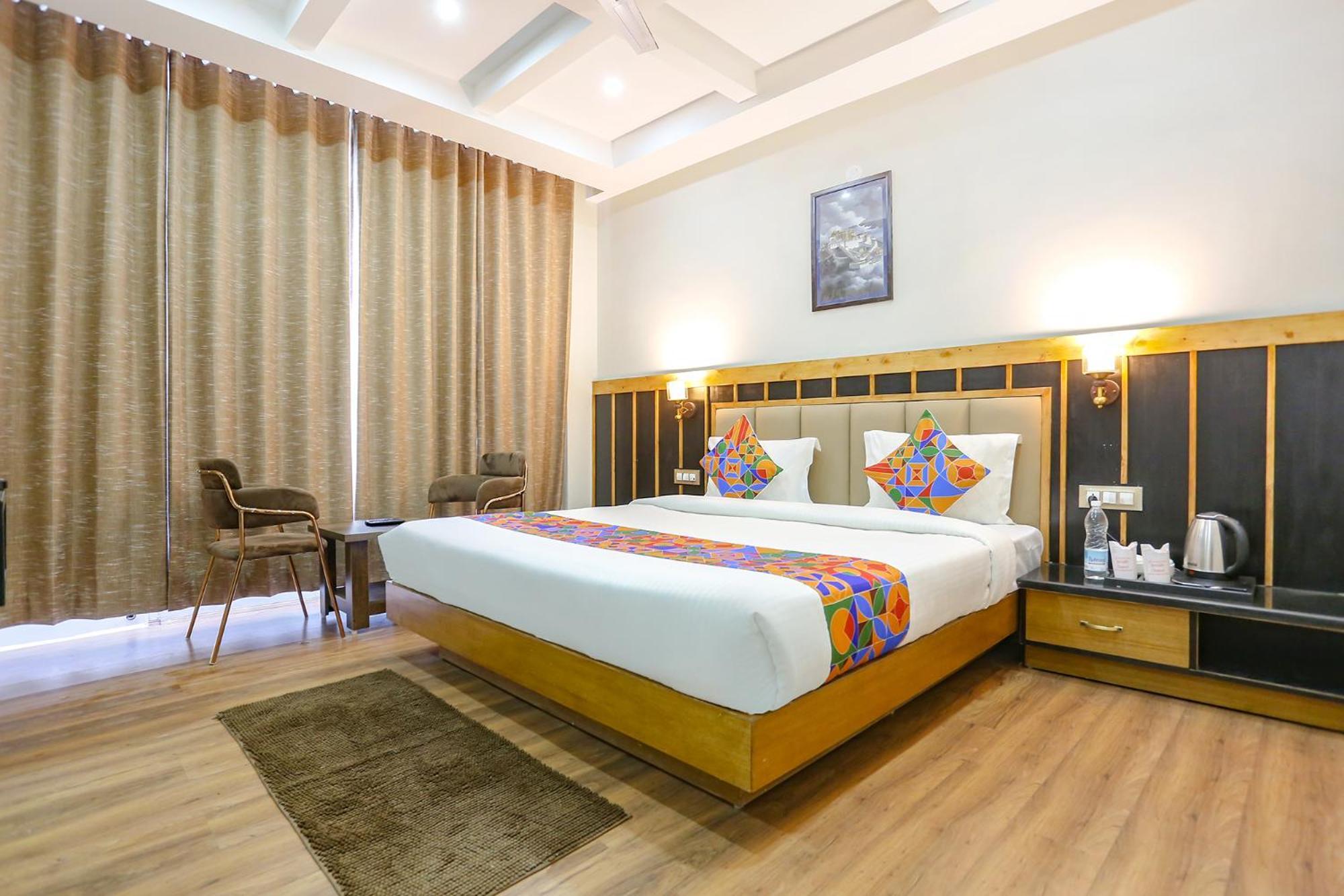 Fabhotel Outhills 马拉里 外观 照片