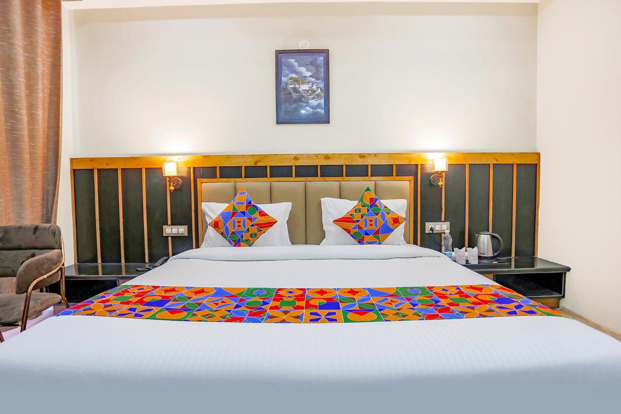 Fabhotel Outhills 马拉里 外观 照片