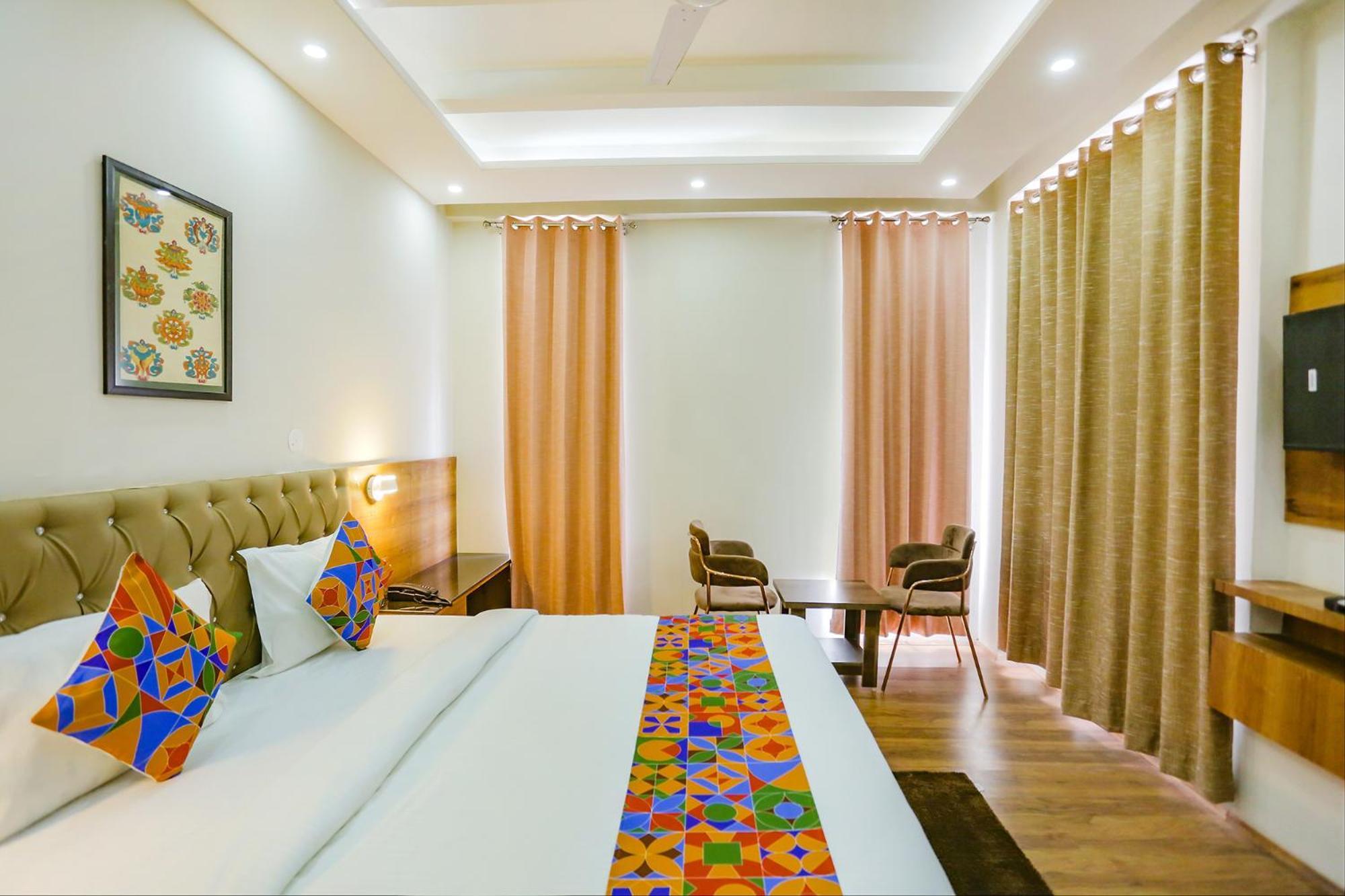 Fabhotel Outhills 马拉里 外观 照片