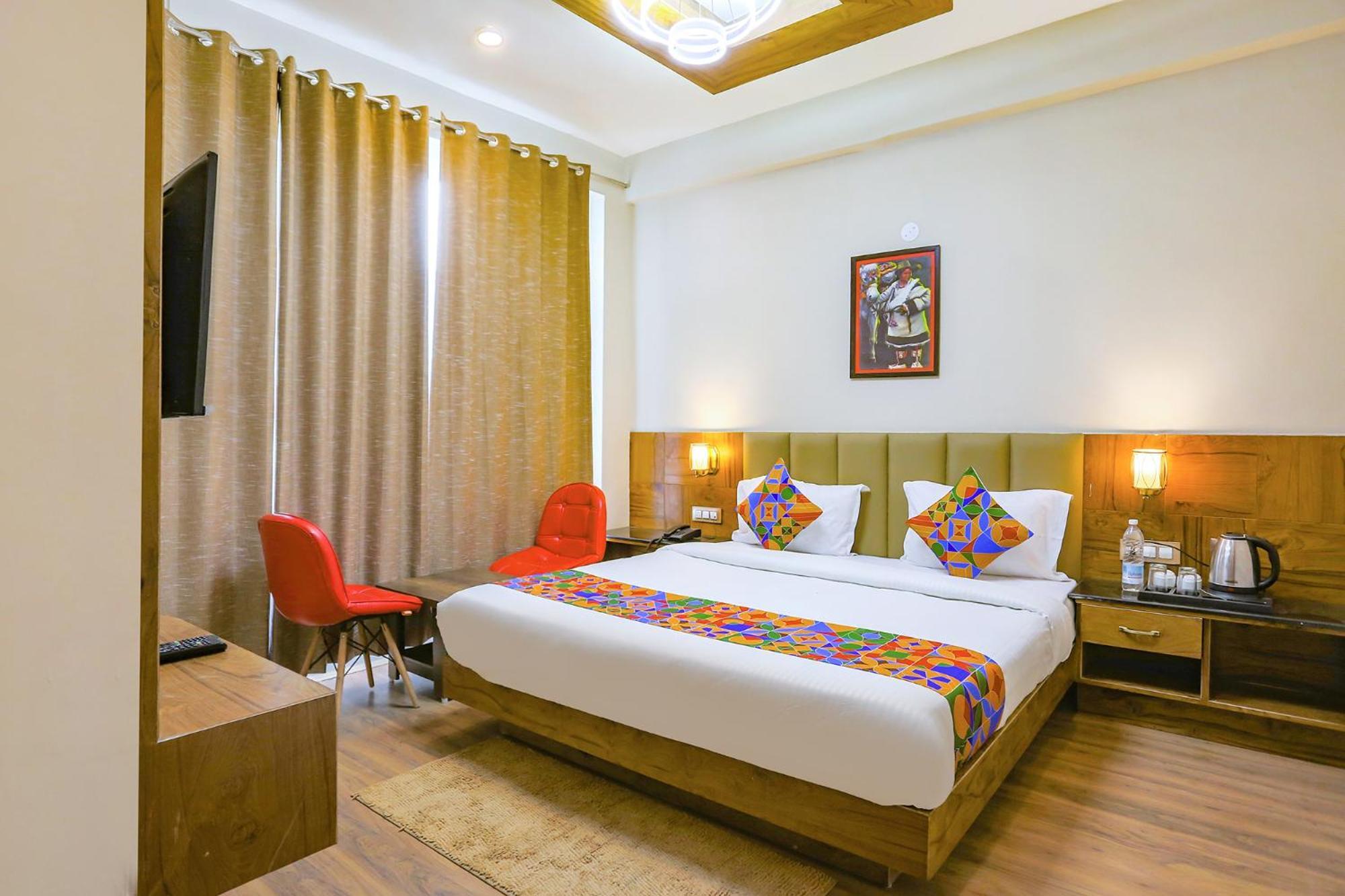Fabhotel Outhills 马拉里 外观 照片